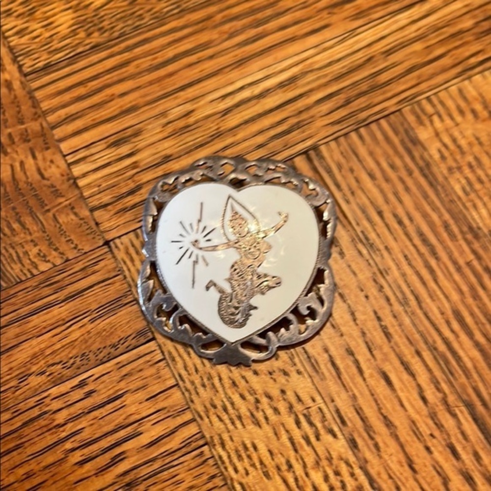 Vintage Siam Sterling Silver and White Heart Brooch